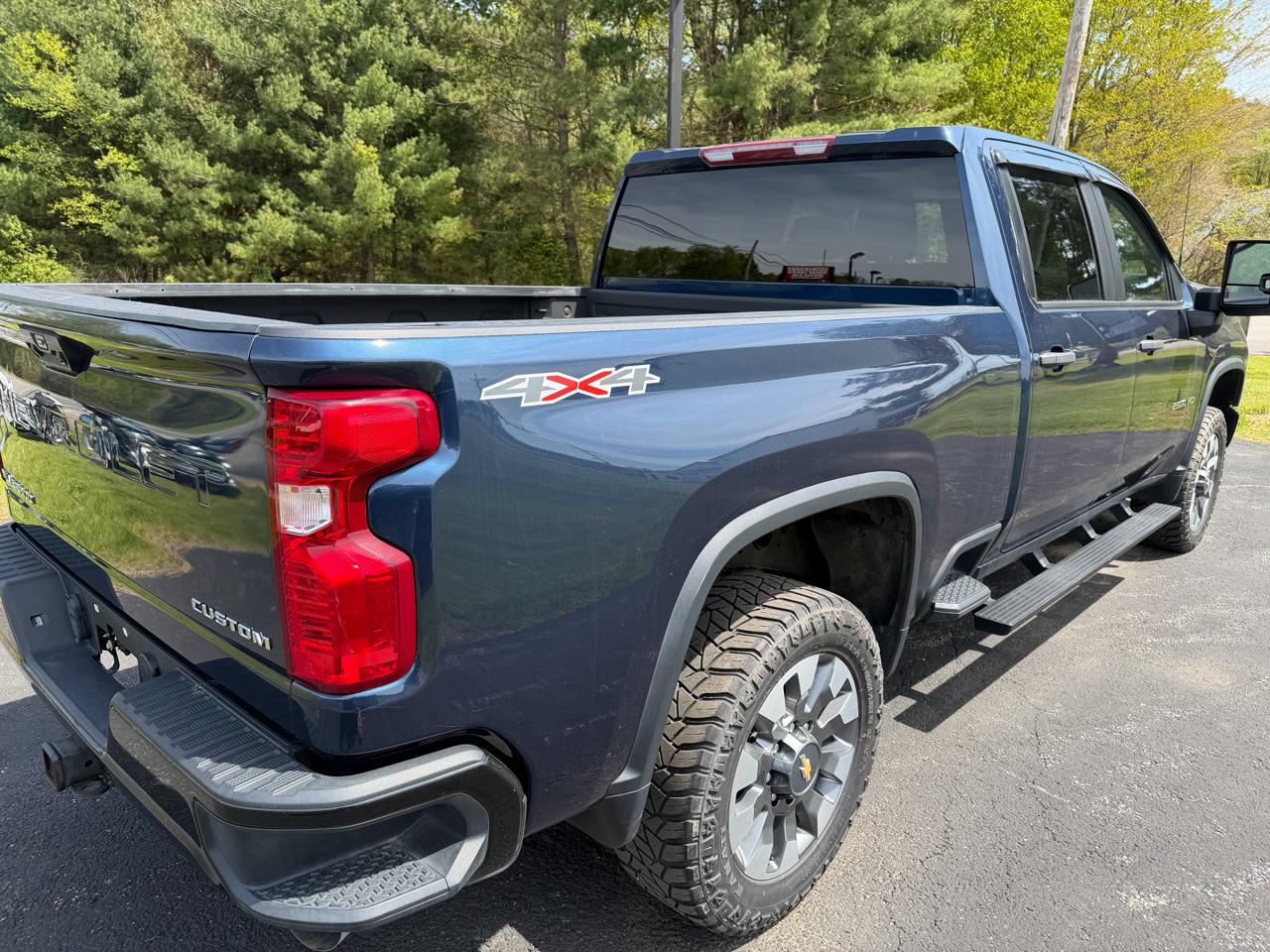 Chevrolet Silverado 2500HD 4WD Crew Cab 159" Custom 2022