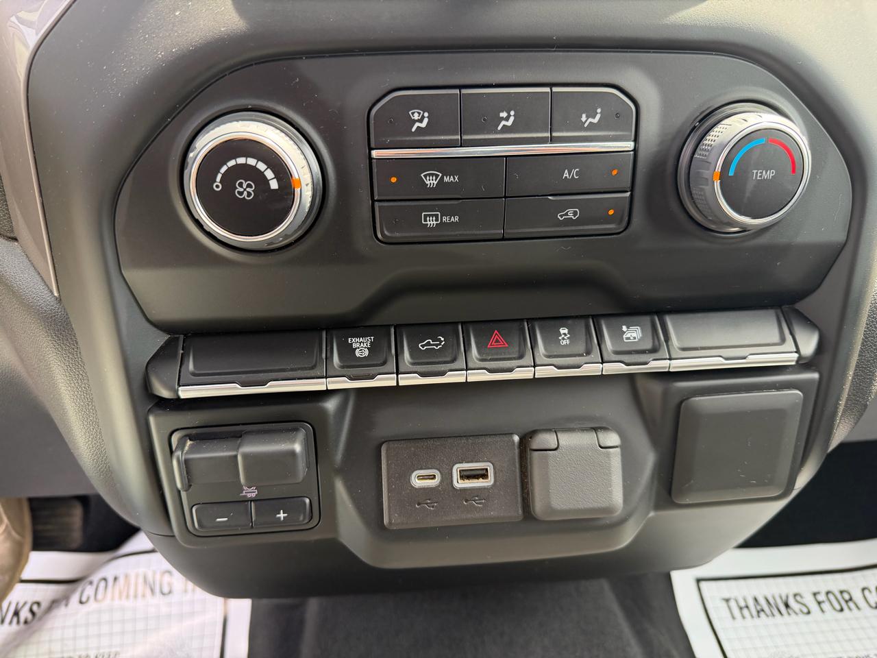 Chevrolet Silverado 2500HD 4WD Crew Cab 159" Custom 2022