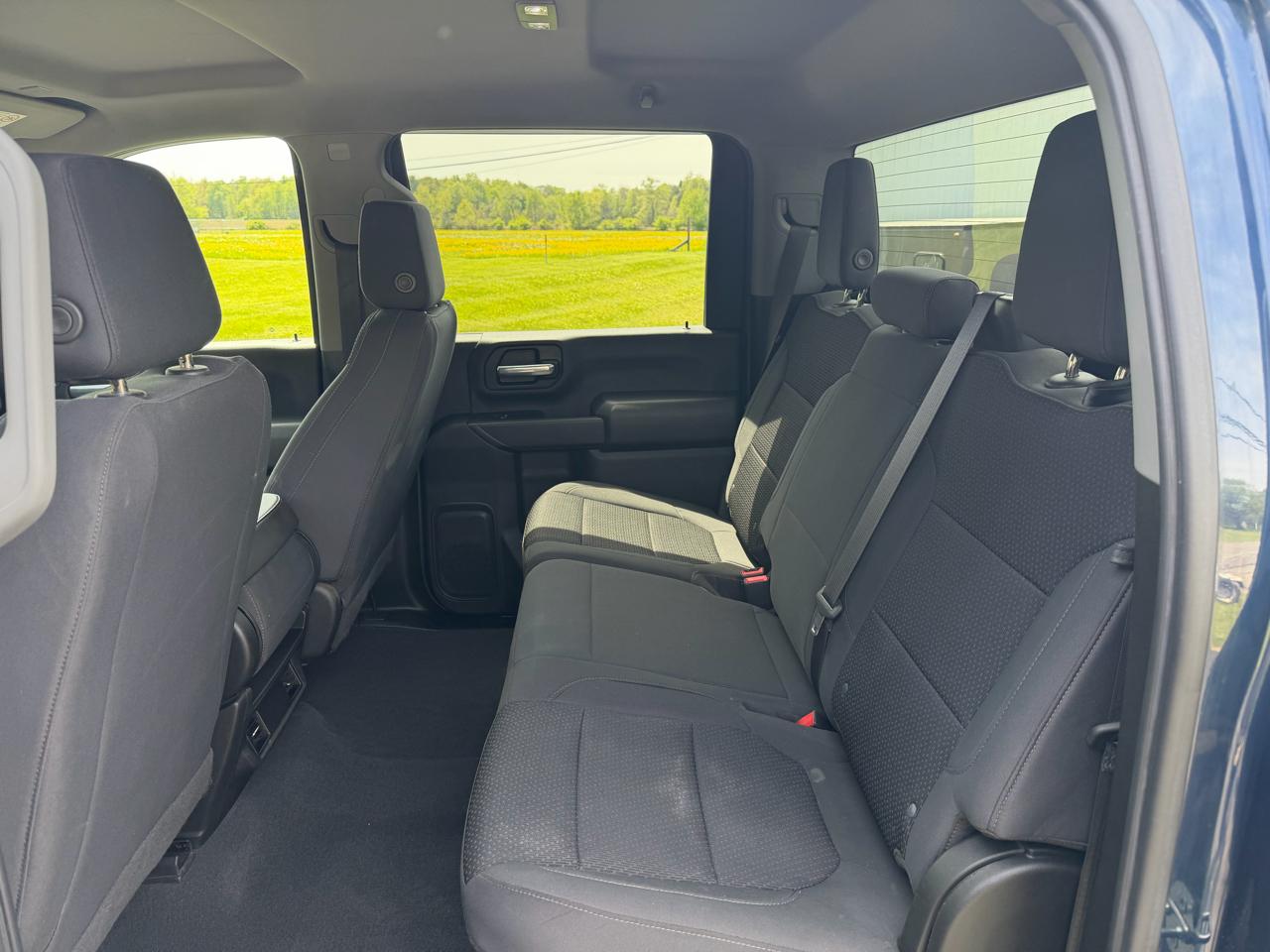 Chevrolet Silverado 2500HD 4WD Crew Cab 159" Custom 2022