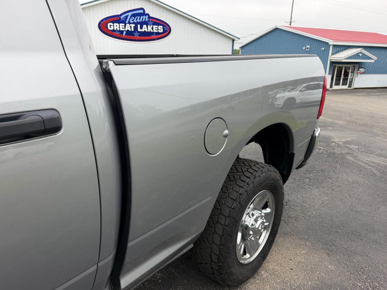 RAM 2500 Tradesman 4x4 Crew Cab 6'4" Box 2020