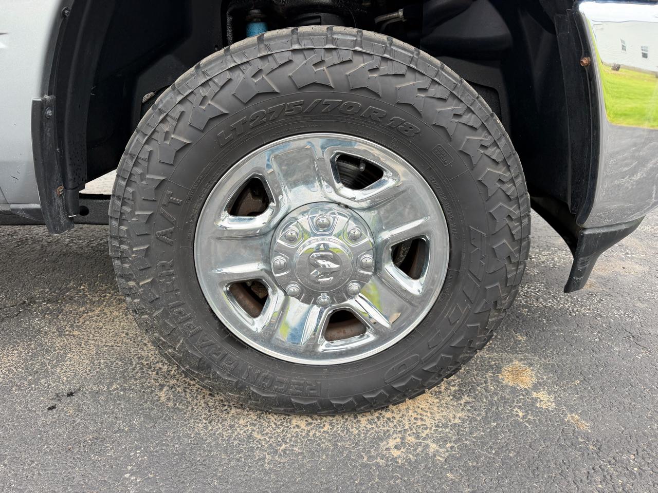RAM 2500 Tradesman 4x4 Crew Cab 6'4" Box 2020