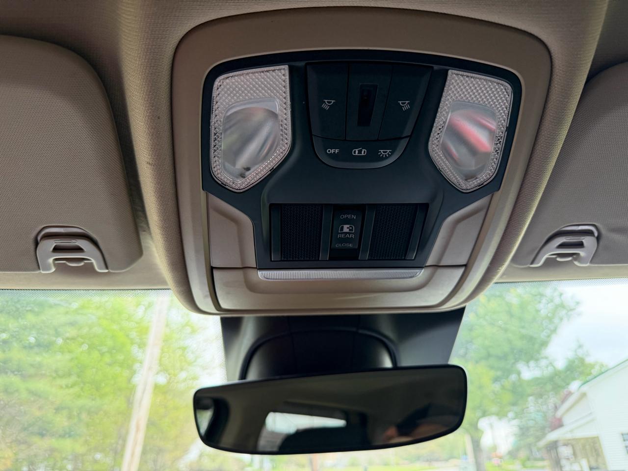RAM 2500 Tradesman 4x4 Crew Cab 6'4" Box 2020