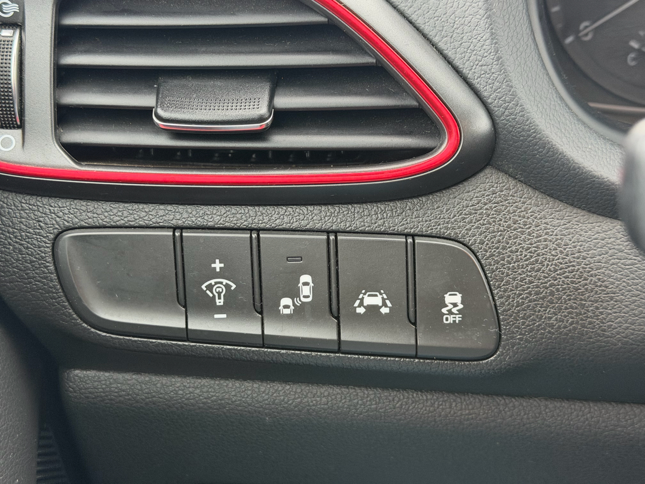 Hyundai Elantra GT Sport Auto 2018