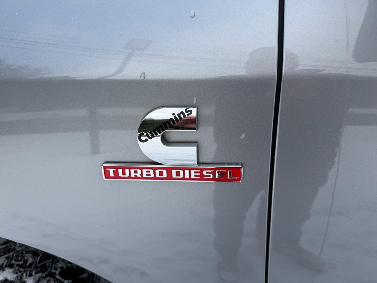 RAM 2500 Big Horn 4x4 Mega Cab 6'4" Box 2019