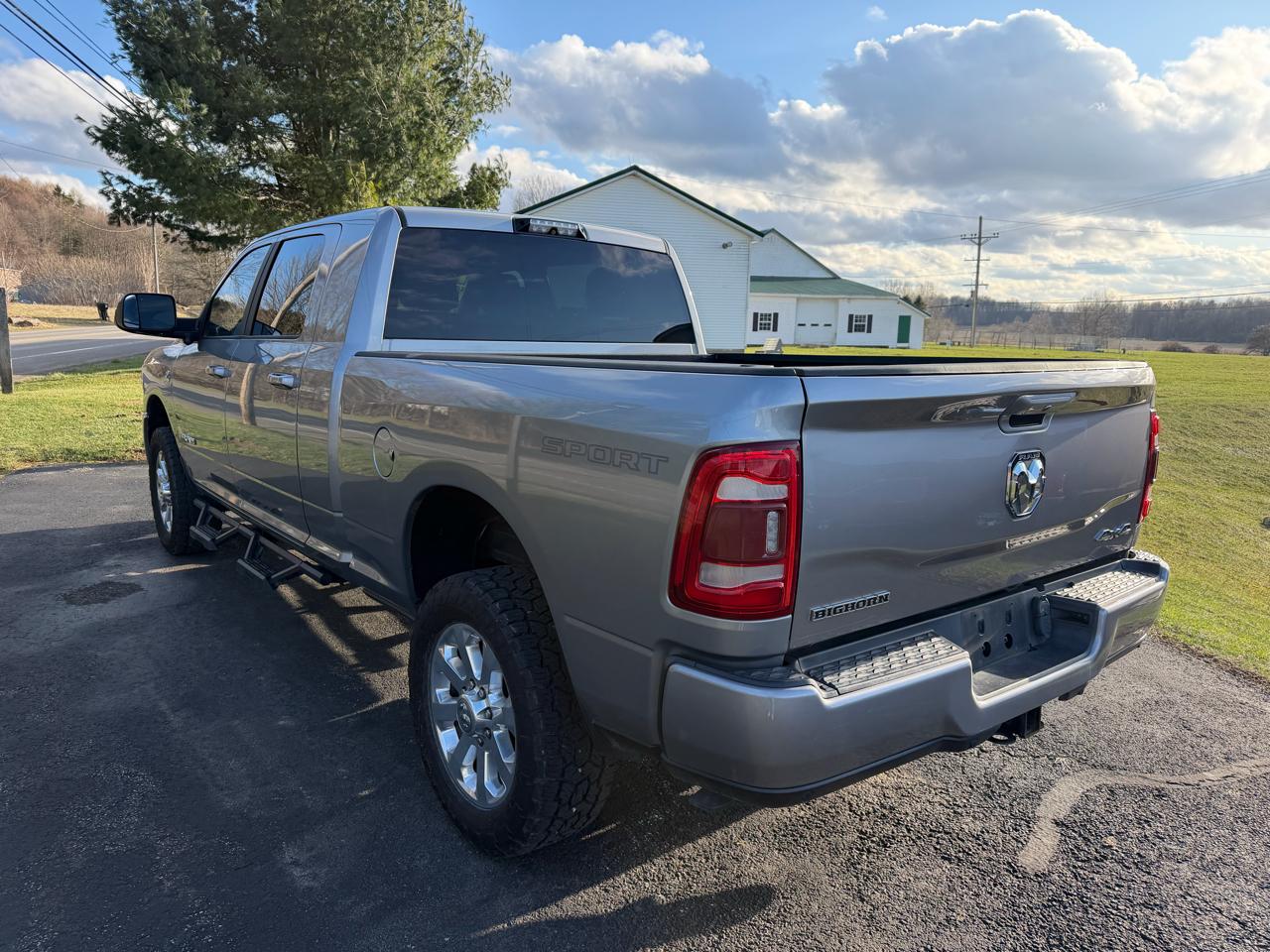 RAM 2500 Big Horn 4x4 Mega Cab 6'4" Box 2019