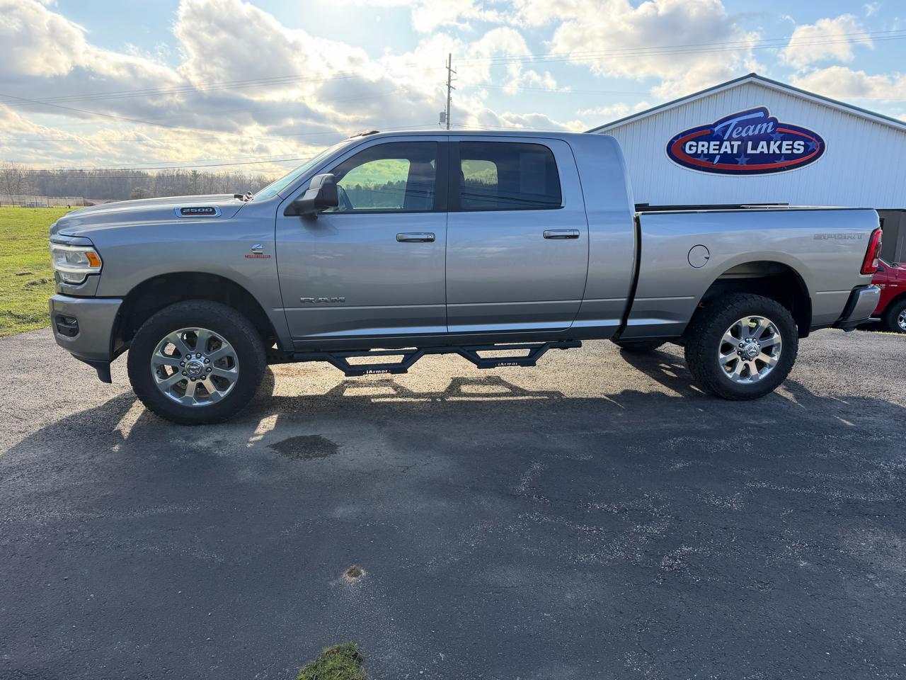 RAM 2500 Big Horn 4x4 Mega Cab 6'4" Box 2019