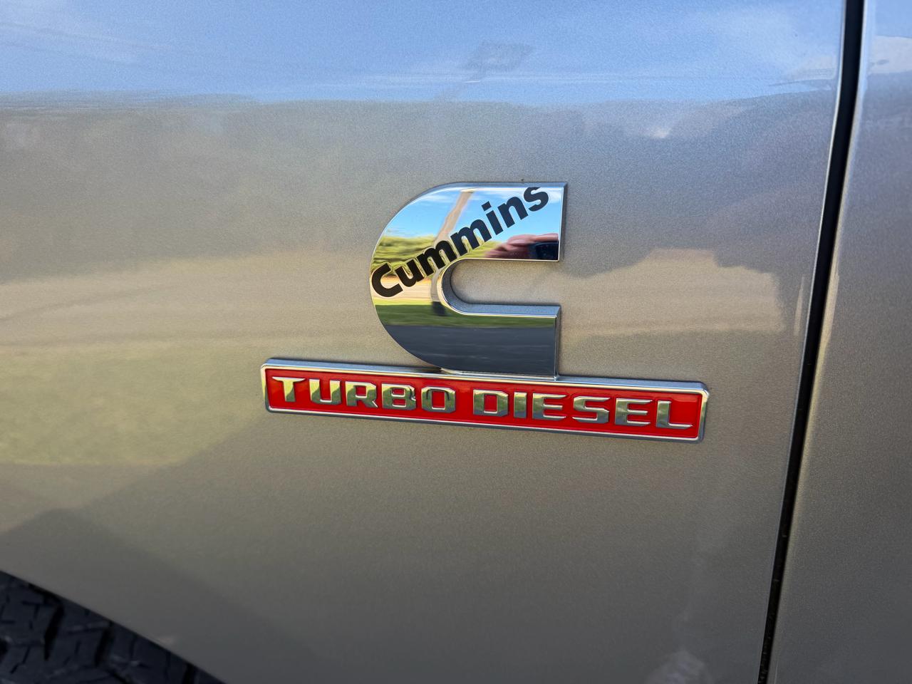 RAM 2500 Big Horn 4x4 Mega Cab 6'4" Box 2019