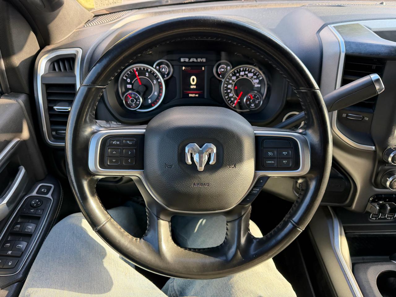 RAM 2500 Big Horn 4x4 Mega Cab 6'4" Box 2019