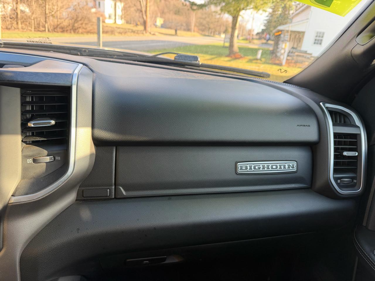 RAM 2500 Big Horn 4x4 Mega Cab 6'4" Box 2019