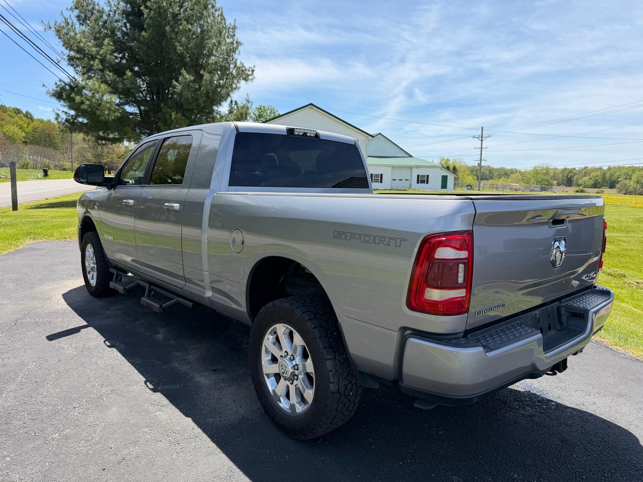 RAM 2500 Big Horn 4x4 Mega Cab 6'4" Box 2019