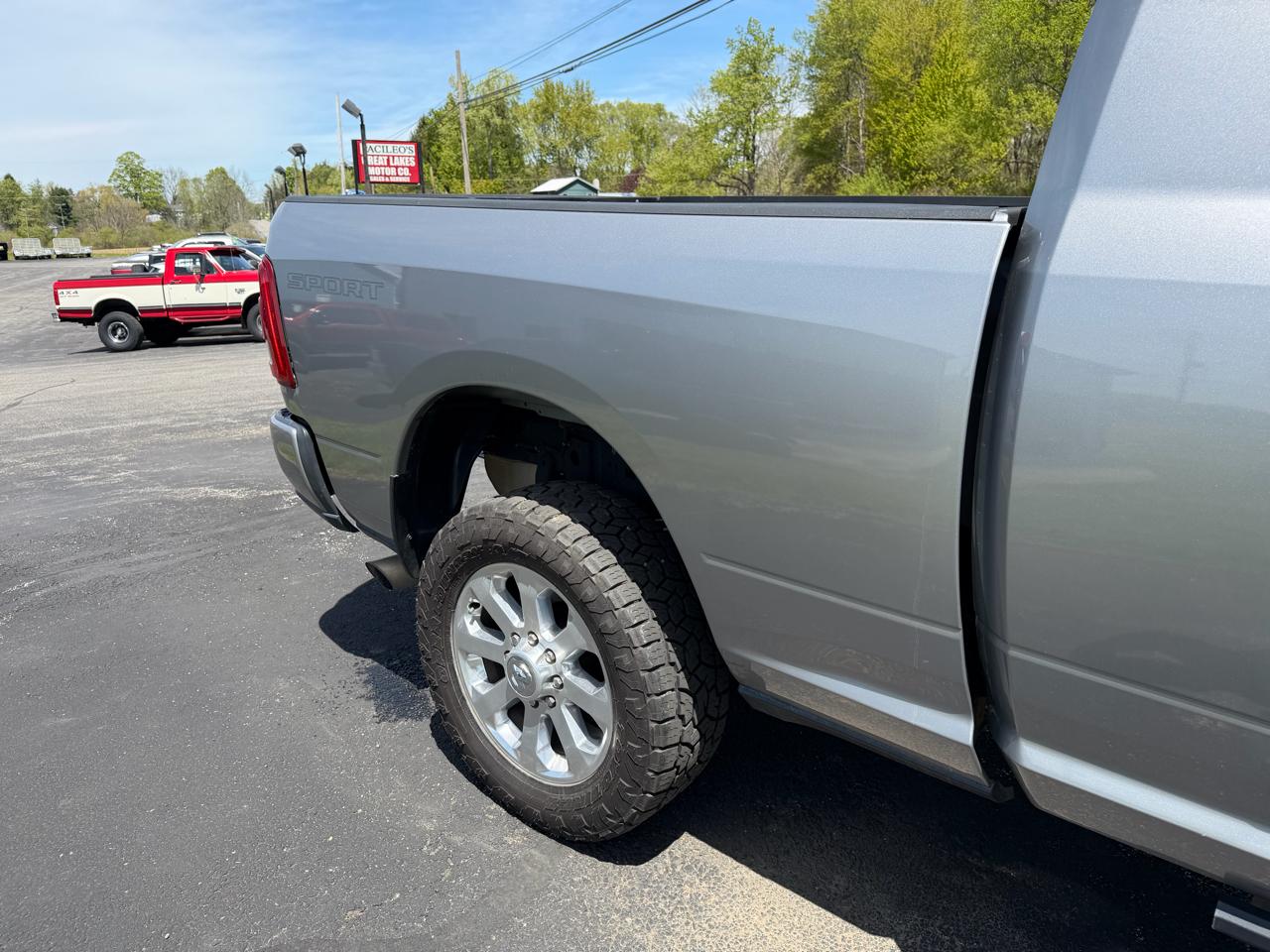 RAM 2500 Big Horn 4x4 Mega Cab 6'4" Box 2019