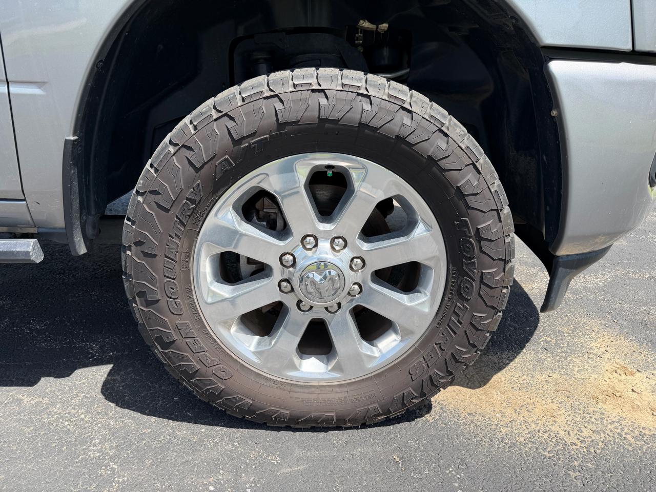 RAM 2500 Big Horn 4x4 Mega Cab 6'4" Box 2019