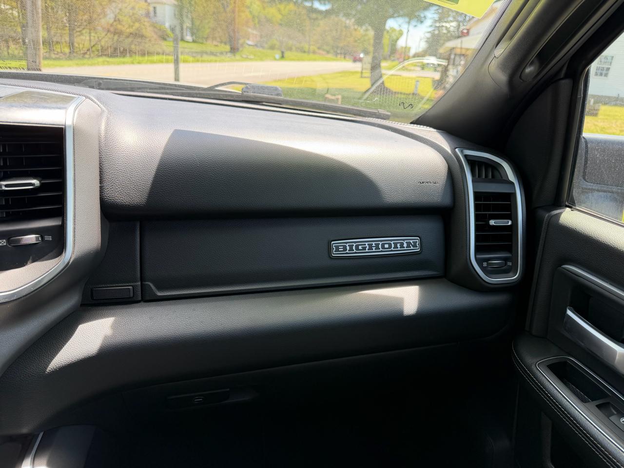 RAM 2500 Big Horn 4x4 Mega Cab 6'4" Box 2019