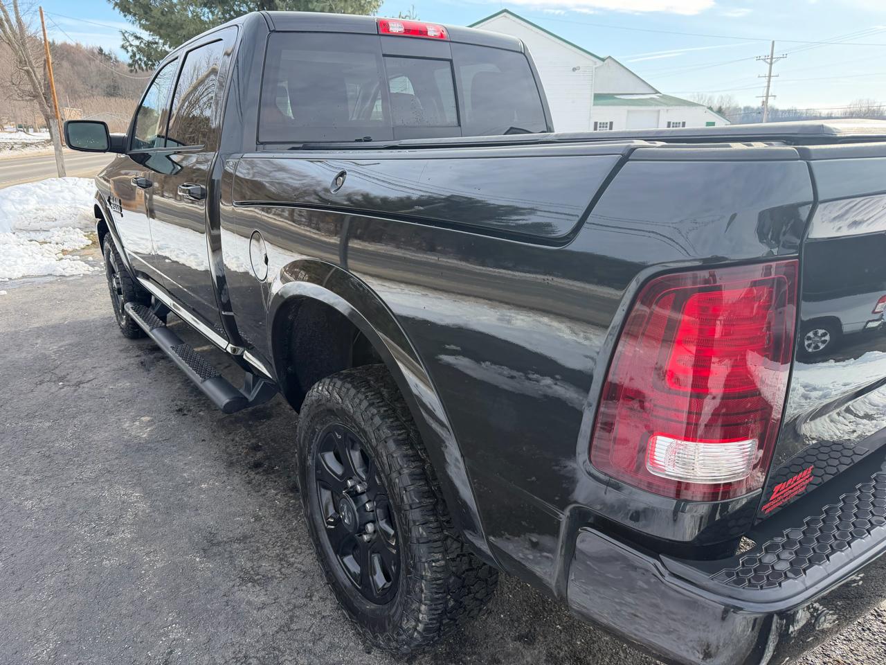 RAM 2500 Laramie 4x4 Crew Cab 6'4" Box 2018