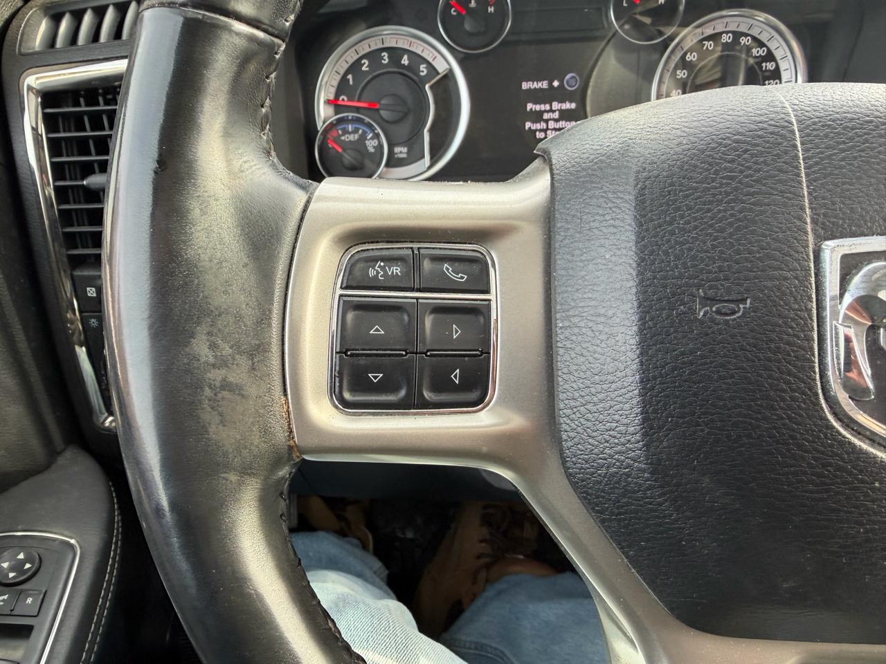 RAM 2500 Laramie 4x4 Crew Cab 6'4" Box 2018