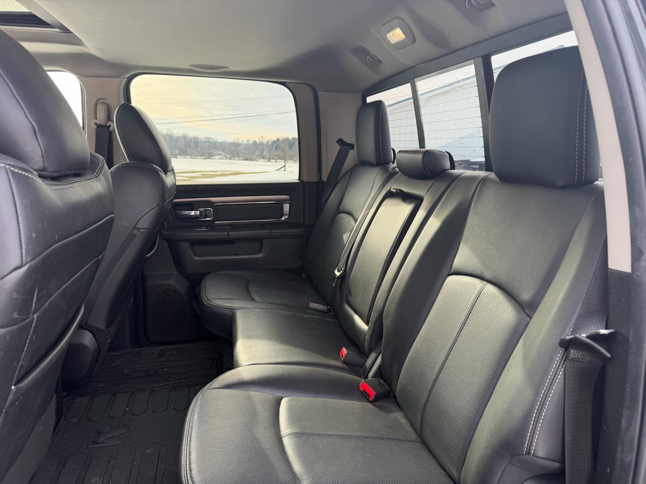 RAM 2500 Laramie 4x4 Crew Cab 6'4" Box 2018