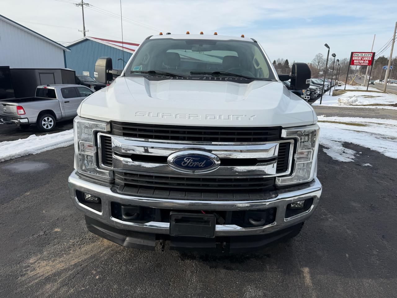 Ford Super Duty F-350 SRW XLT 4WD SuperCab 6.75' Box 2019