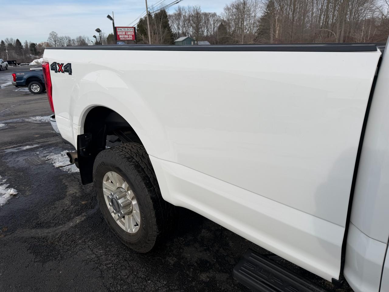 Ford Super Duty F-350 SRW XLT 4WD SuperCab 6.75' Box 2019