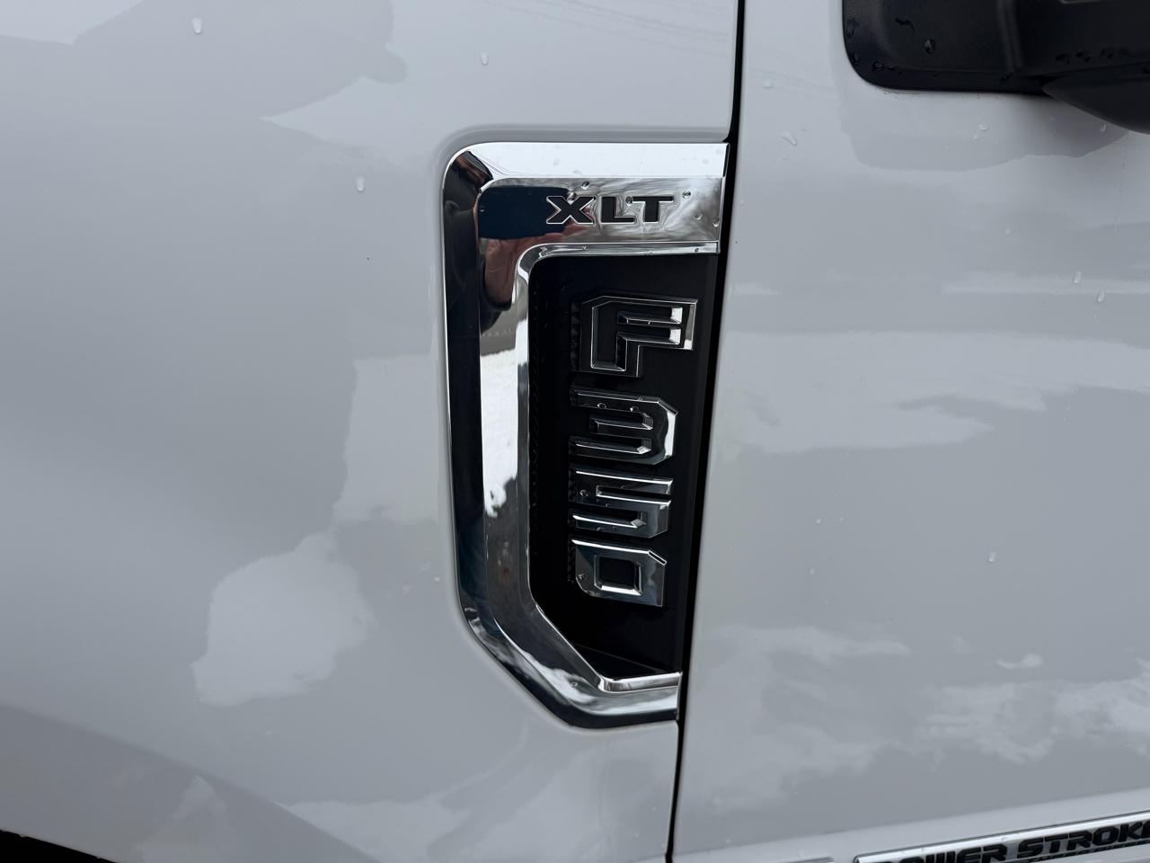 Ford Super Duty F-350 SRW XLT 4WD SuperCab 6.75' Box 2019