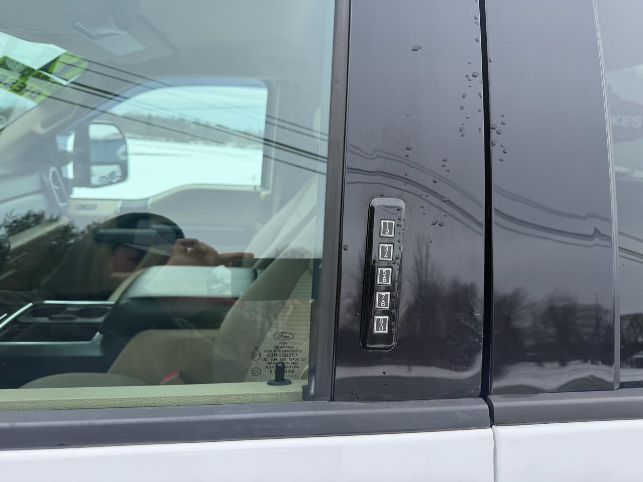 Ford Super Duty F-350 SRW XLT 4WD SuperCab 6.75' Box 2019