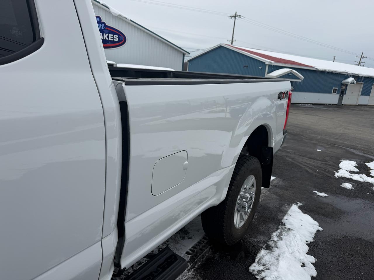 Ford Super Duty F-350 SRW XLT 4WD SuperCab 6.75' Box 2019
