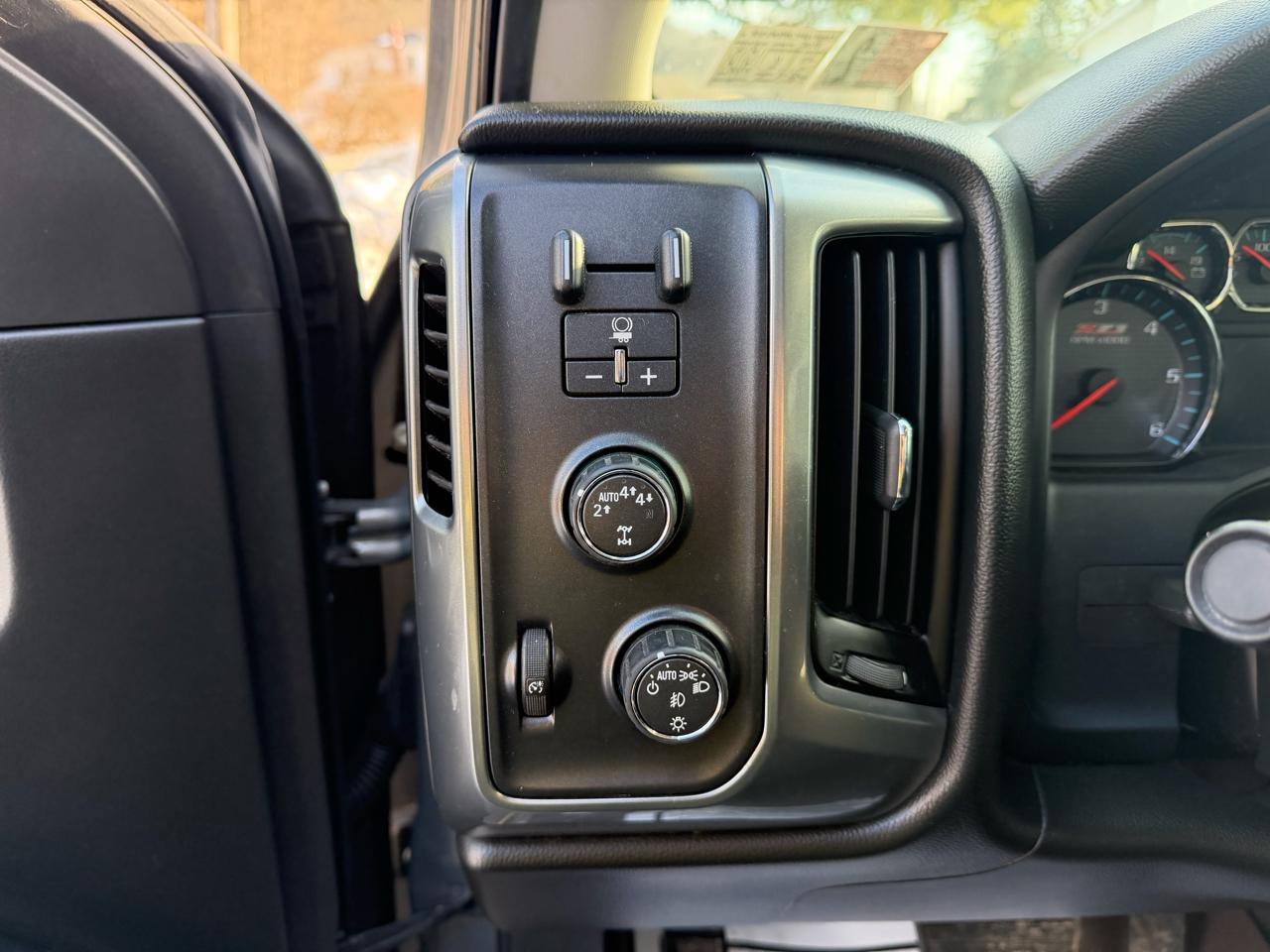 Chevrolet Silverado 1500 4WD Crew Cab 153.0" LT w/2LT 2017