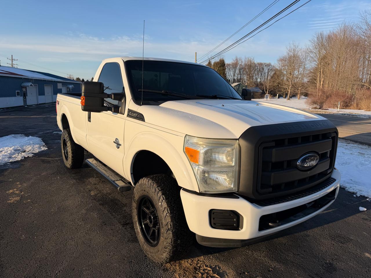 Ford Super Duty F-350 SRW 4WD Reg Cab 137" XLT 2016