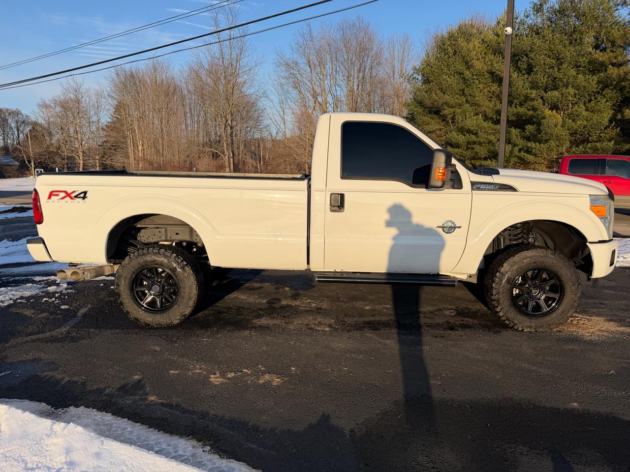 Ford Super Duty F-350 SRW 4WD Reg Cab 137" XLT 2016