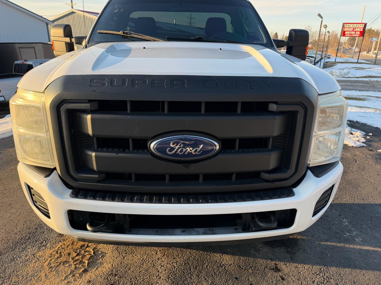 Ford Super Duty F-350 SRW 4WD Reg Cab 137" XLT 2016
