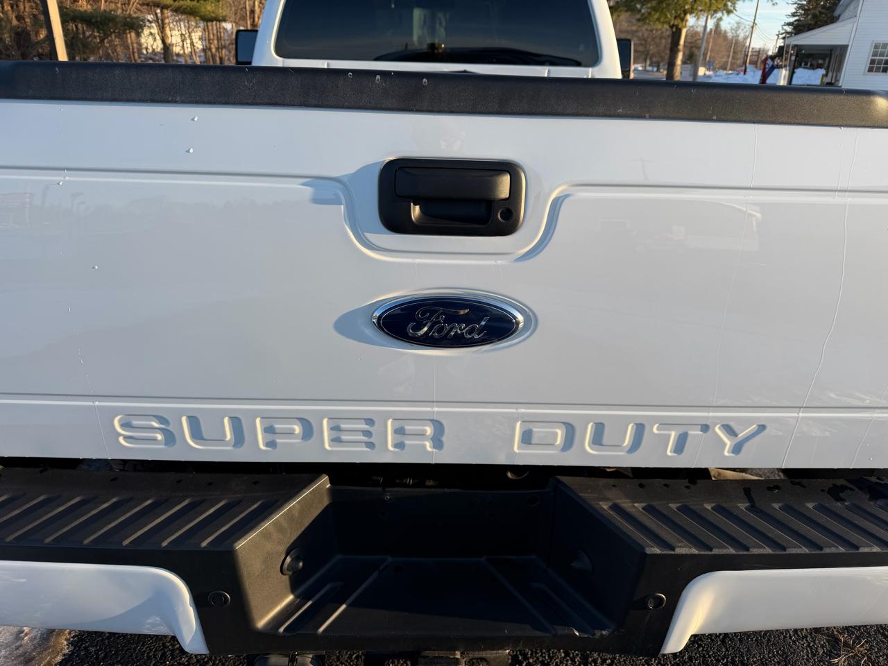 Ford Super Duty F-350 SRW 4WD Reg Cab 137" XLT 2016