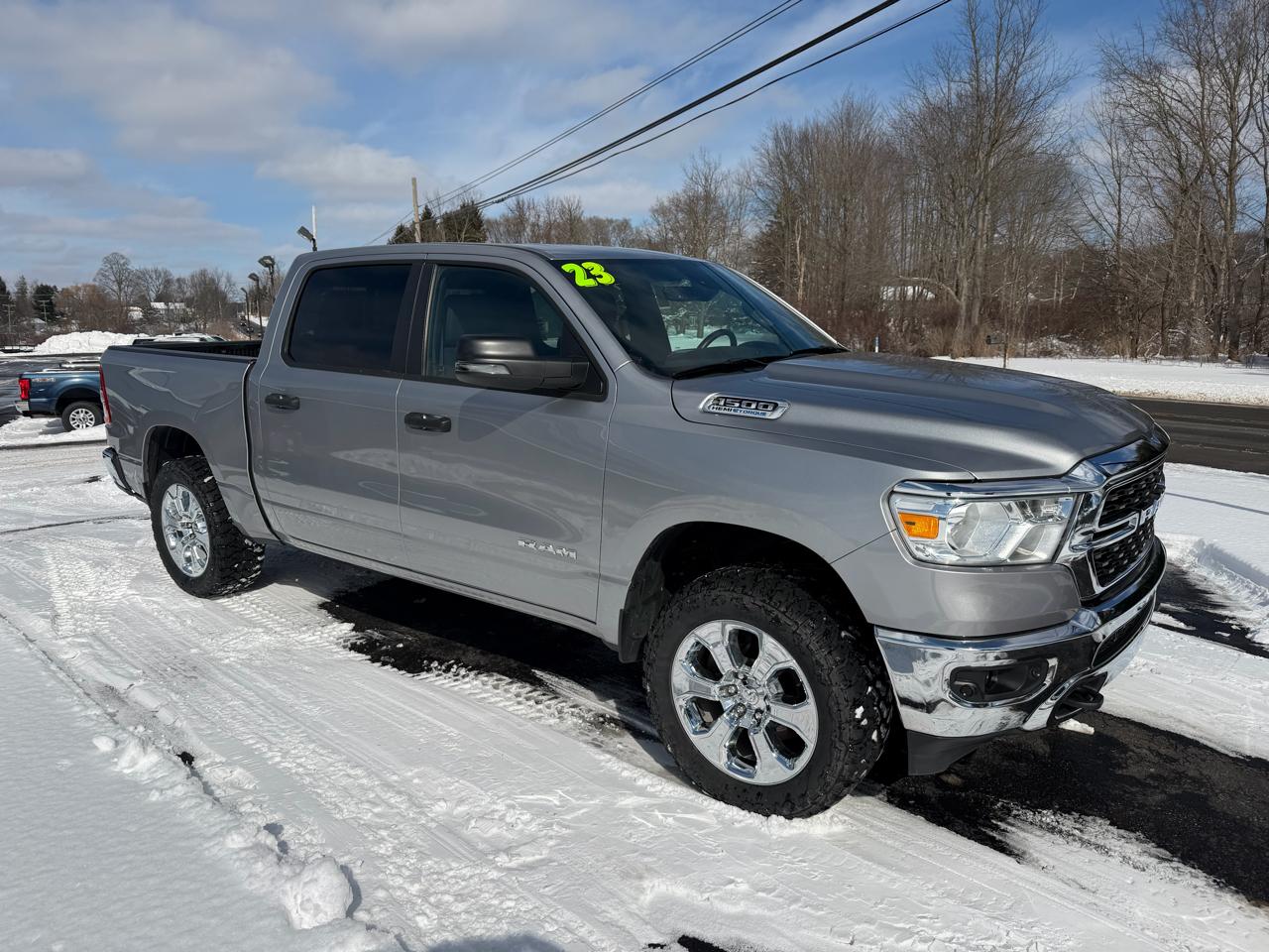 RAM 1500 Big Horn 4x4 Crew Cab 5'7" Box 2023