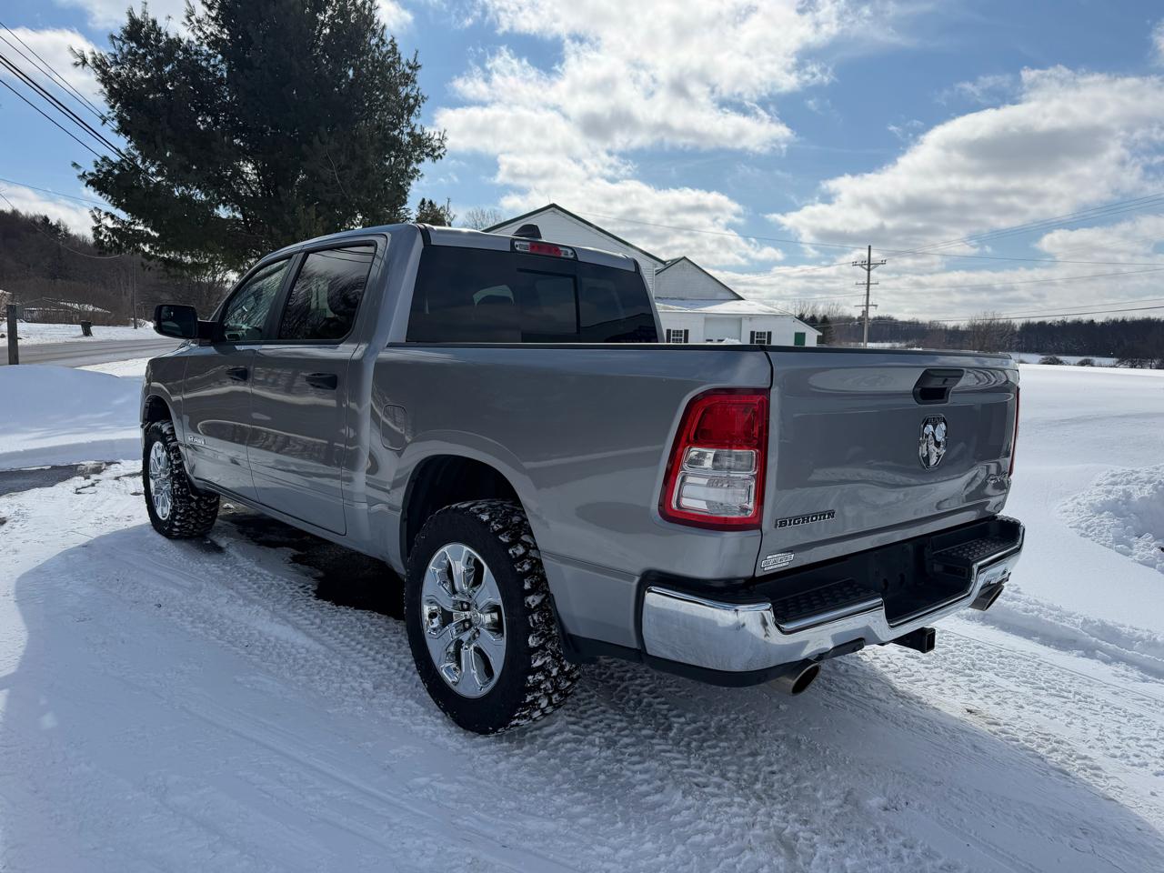 RAM 1500 Big Horn 4x4 Crew Cab 5'7" Box 2023