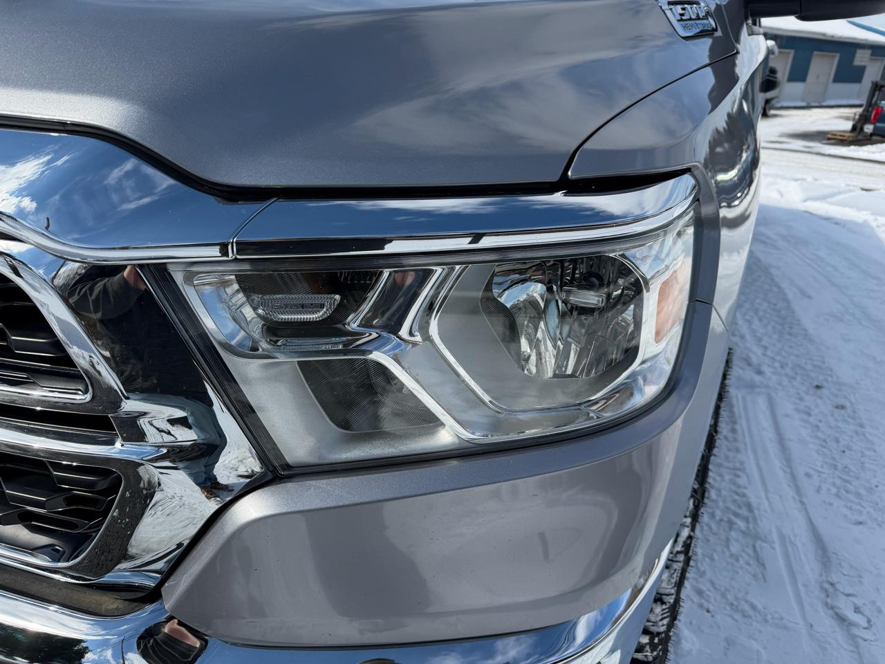 RAM 1500 Big Horn 4x4 Crew Cab 5'7" Box 2023