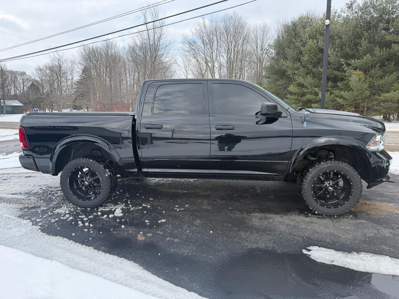 RAM 1500 4WD Crew Cab 140.5" Express 2014