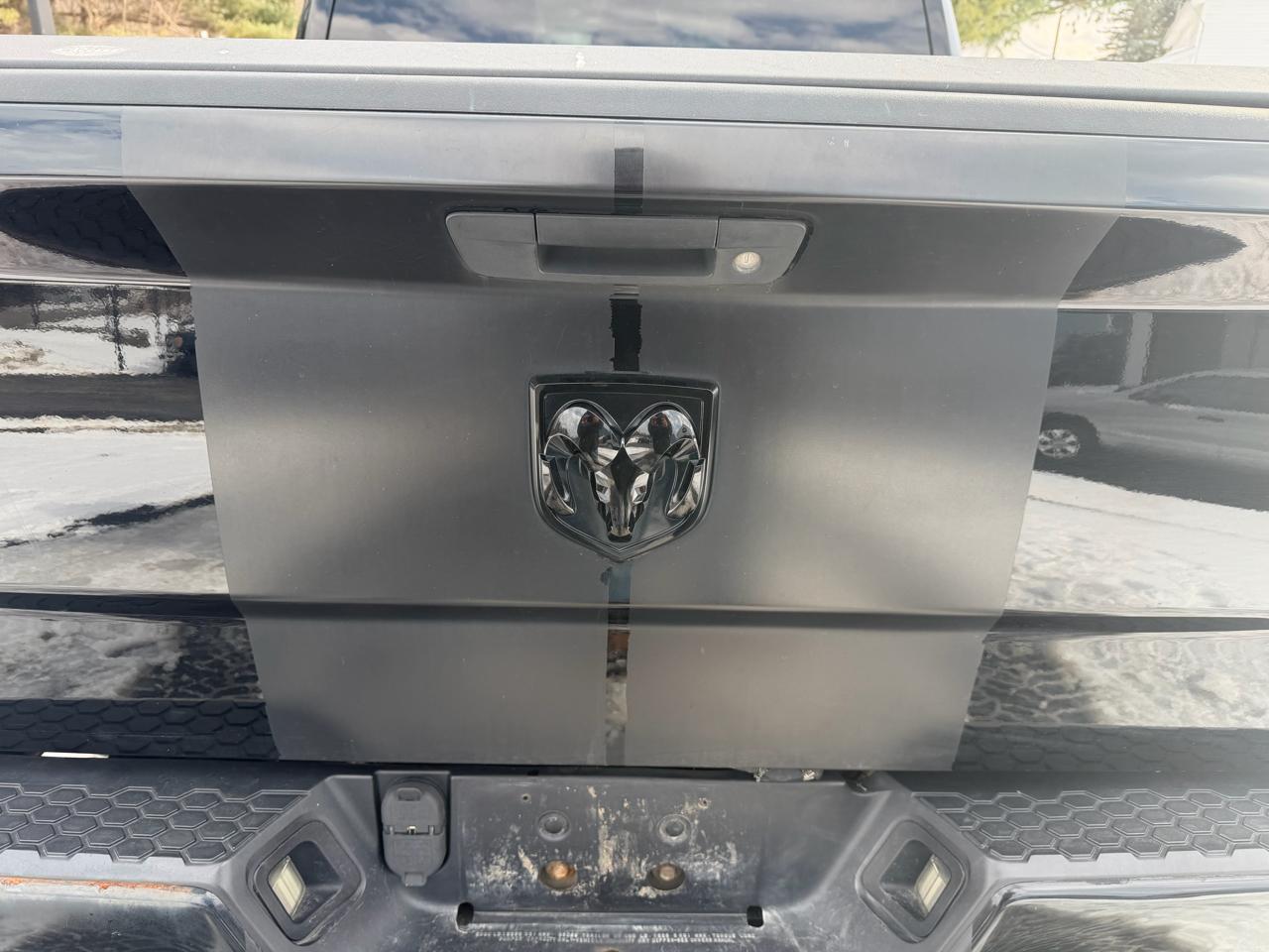 RAM 1500 4WD Crew Cab 140.5" Express 2014