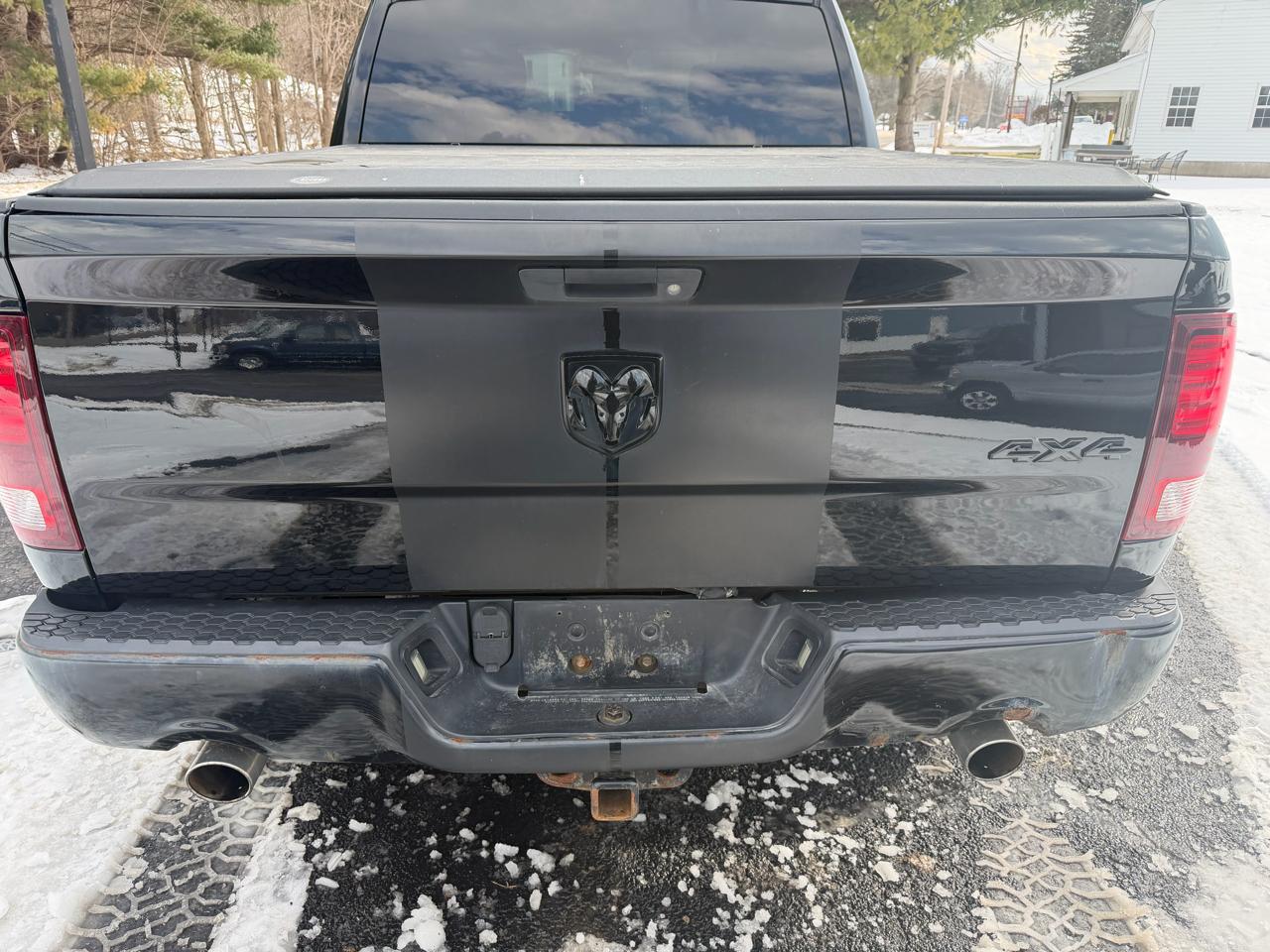 RAM 1500 4WD Crew Cab 140.5" Express 2014