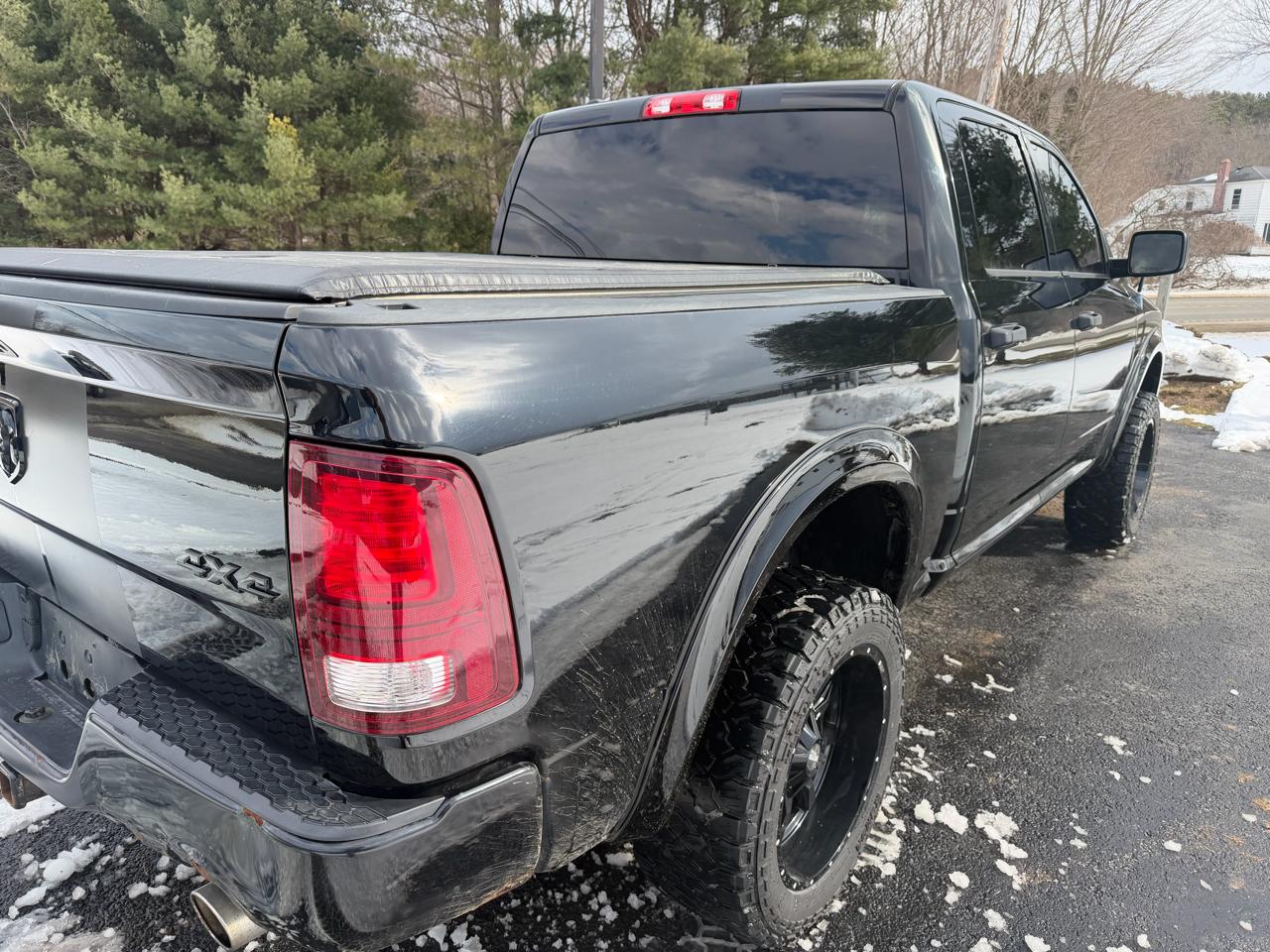 RAM 1500 4WD Crew Cab 140.5" Express 2014