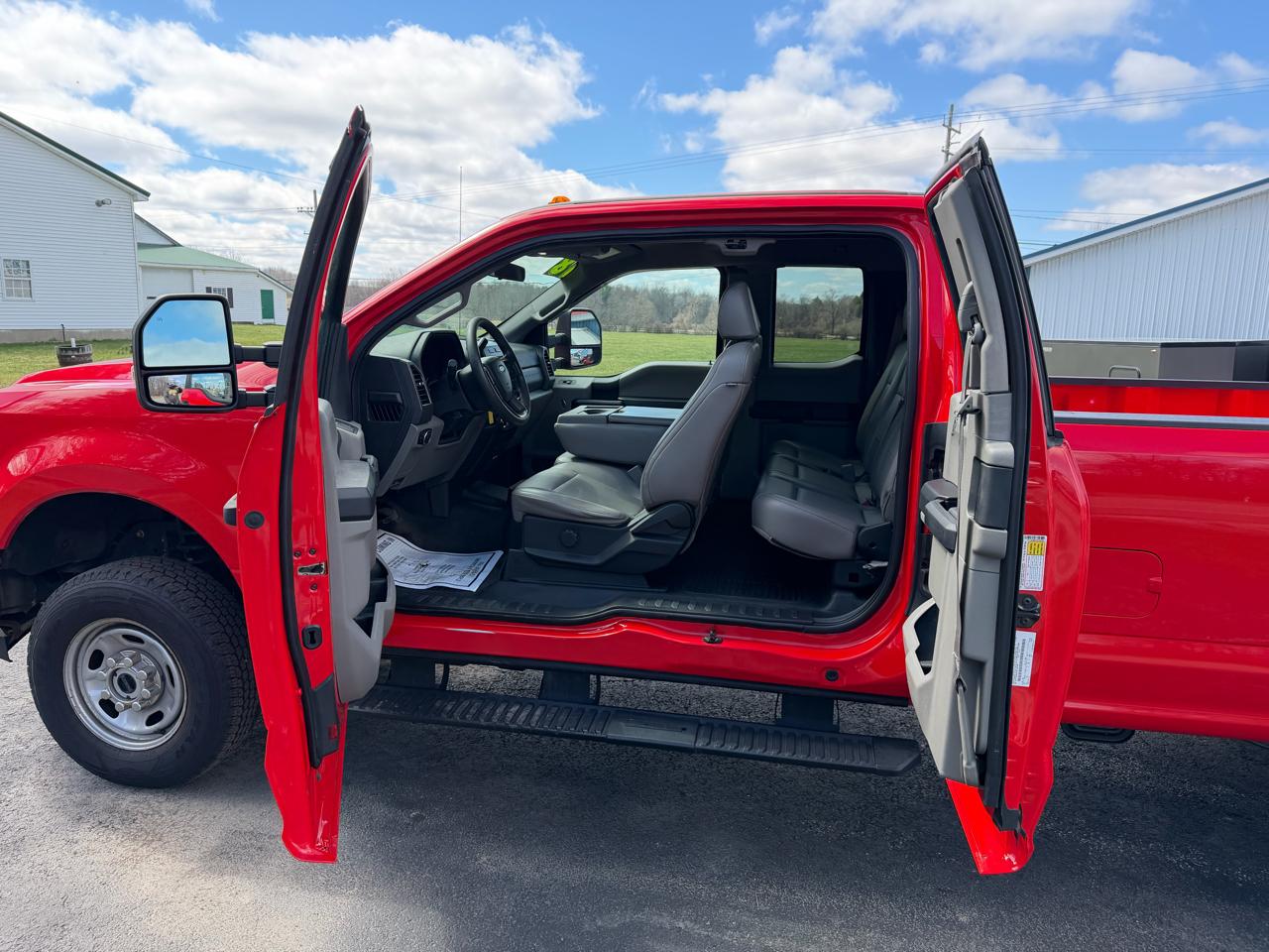 Ford Super Duty F-250 SRW 4WD SuperCab 158" XL 2018