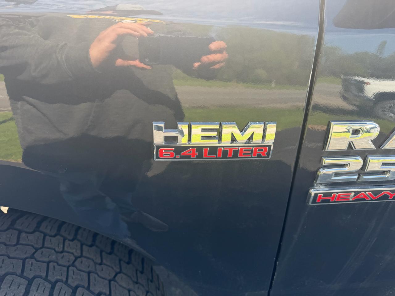 RAM 2500 4WD Reg Cab 140.5" Tradesman 2016