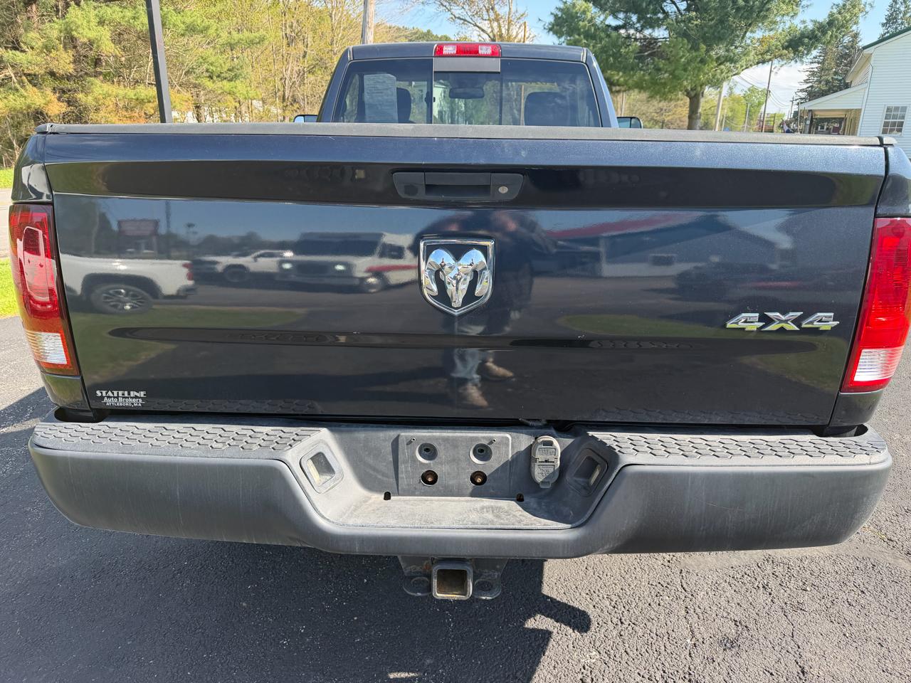 RAM 2500 4WD Reg Cab 140.5" Tradesman 2016