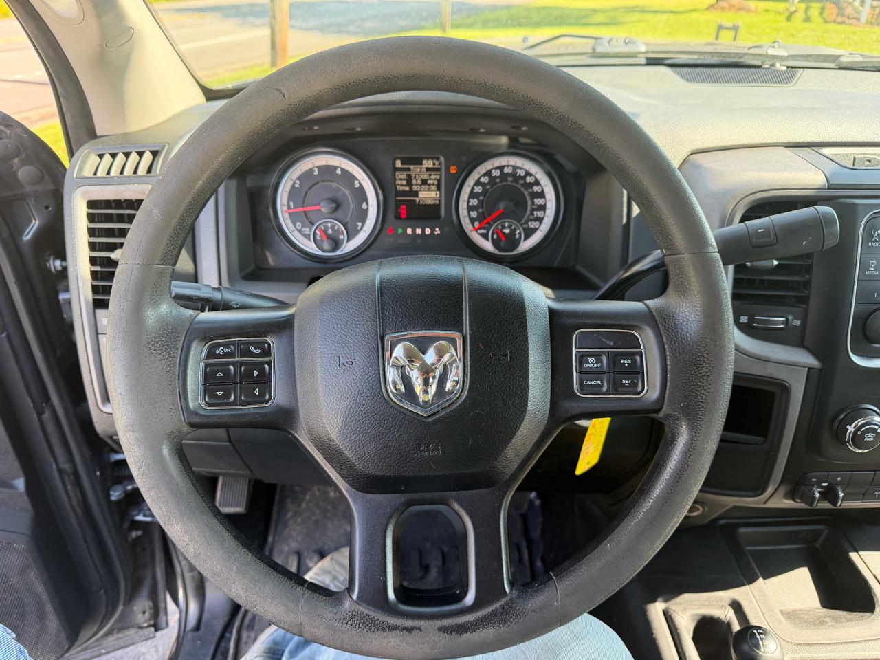 RAM 2500 4WD Reg Cab 140.5" Tradesman 2016