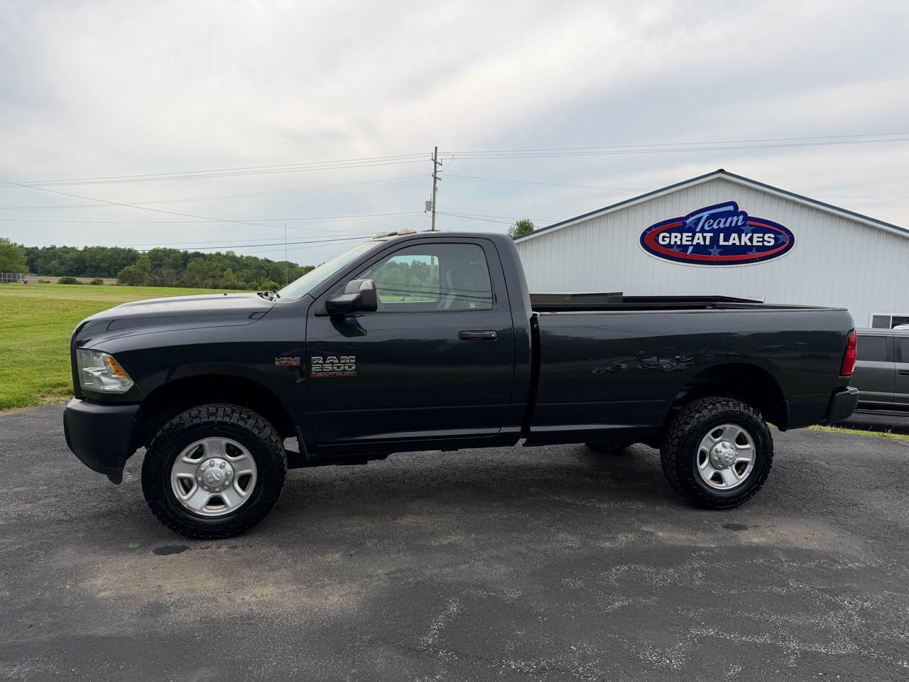 RAM 2500 4WD Reg Cab 140.5" Tradesman 2016