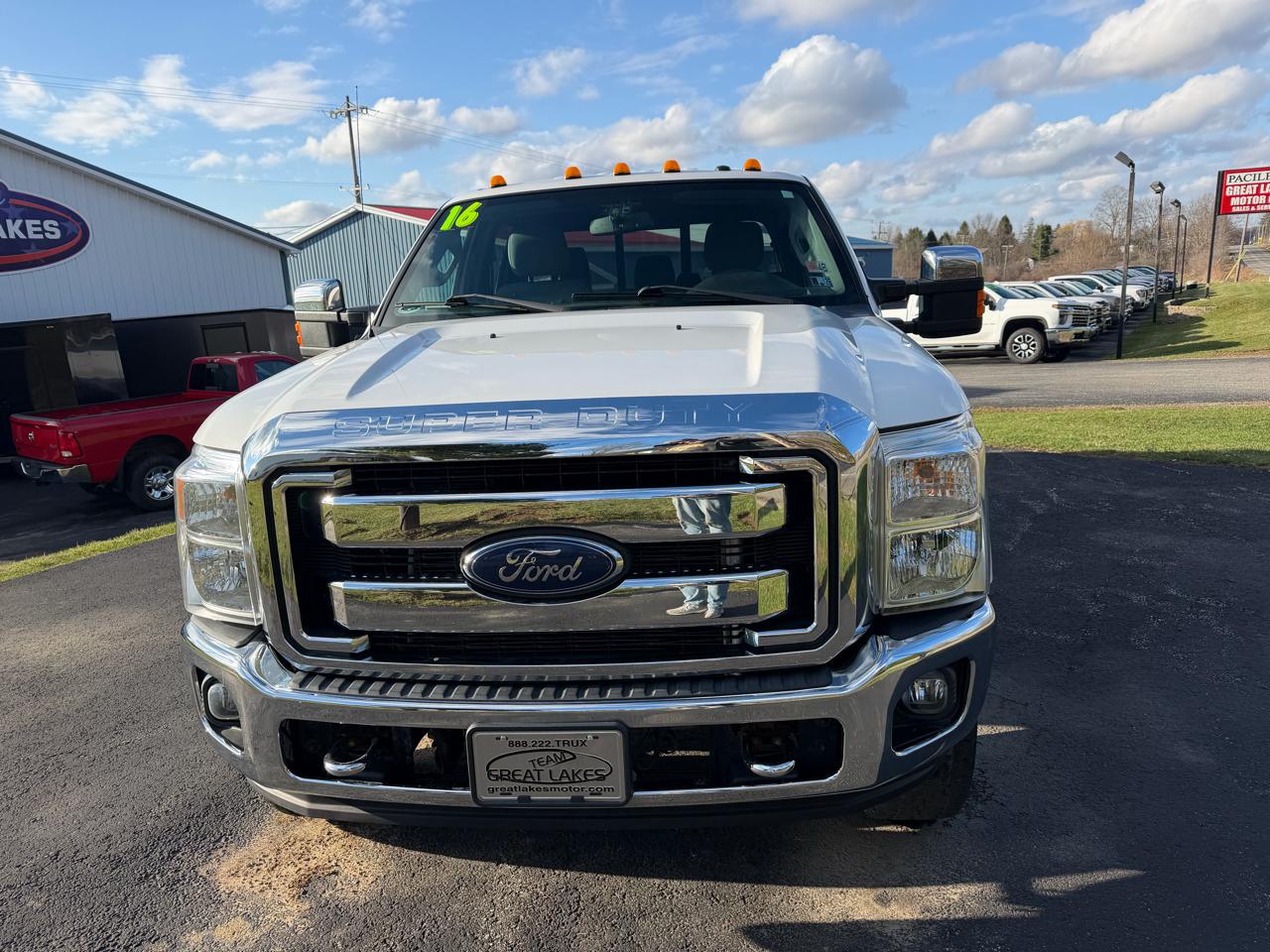 Ford Super Duty F-350 SRW 4WD Crew Cab 156" XLT 2016