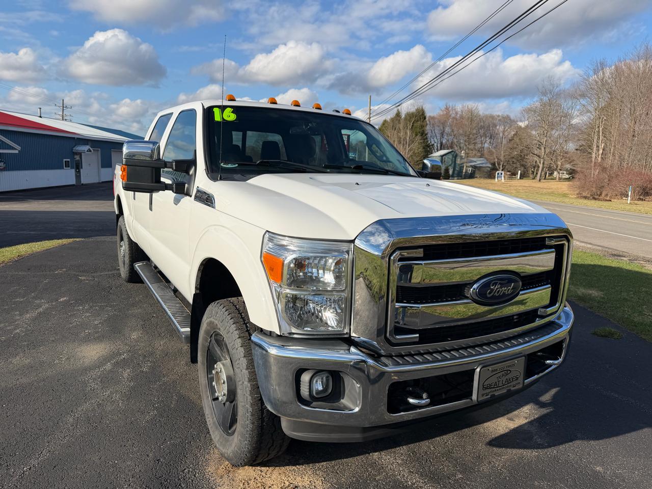 Ford Super Duty F-350 SRW 4WD Crew Cab 156" XLT 2016