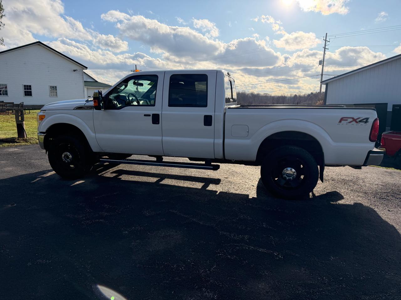Ford Super Duty F-350 SRW 4WD Crew Cab 156" XLT 2016