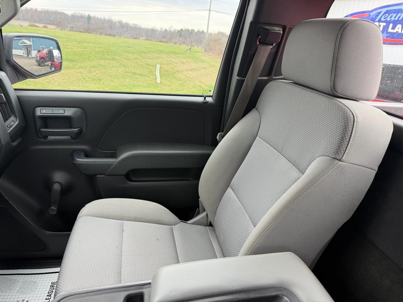 Chevrolet Silverado 1500 4WD Reg Cab 119.0" Work Truck 2015