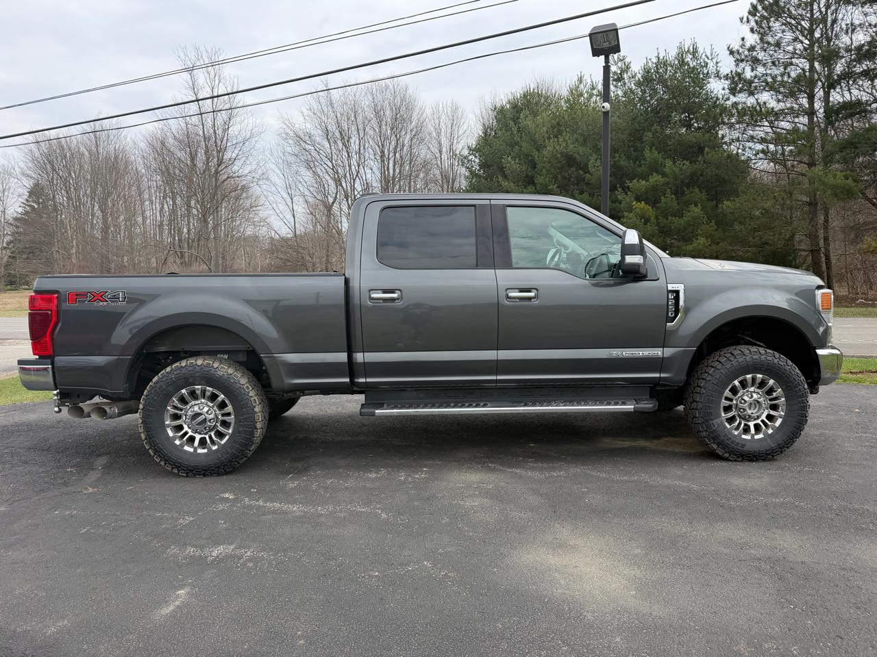 Ford Super Duty F-250 SRW XLT 4WD Crew Cab 6.75' Box 2020