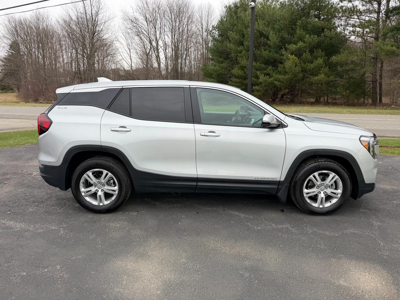 GMC Terrain FWD 4dr SLE 2022