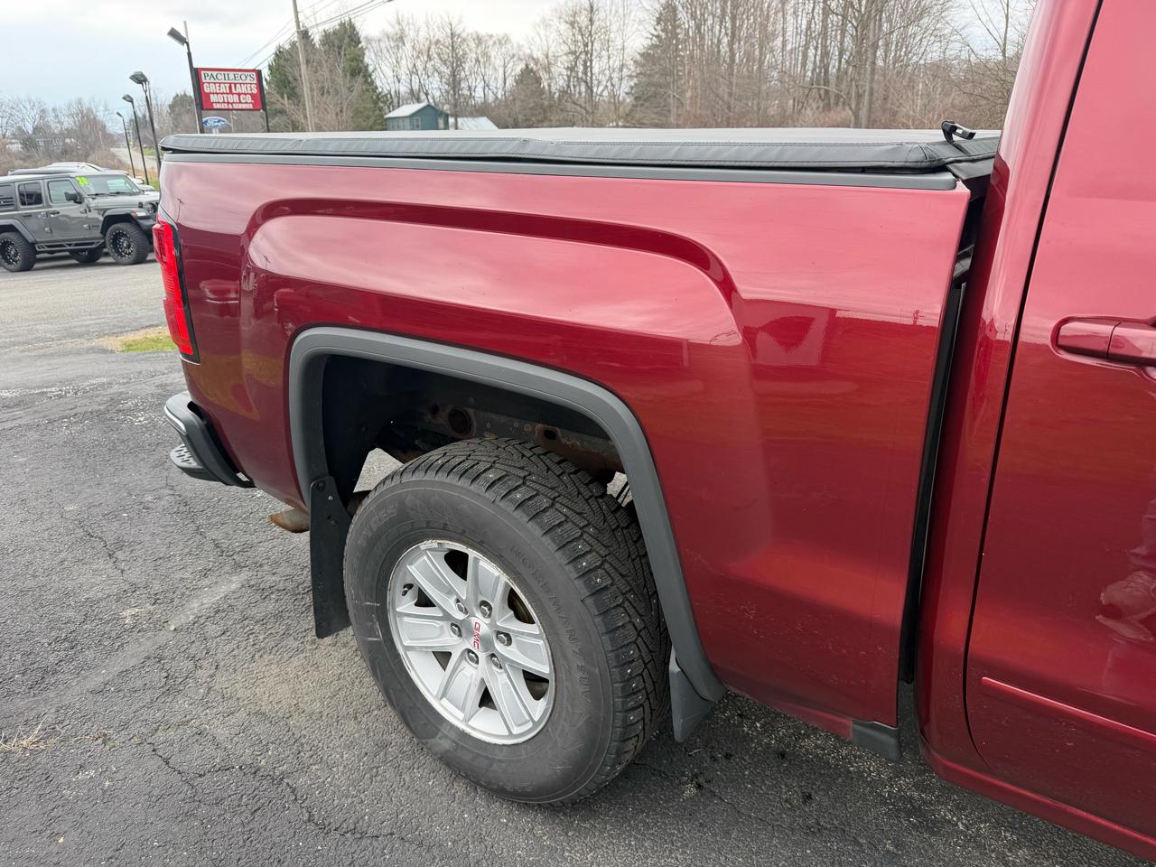 GMC Sierra 1500 4WD Crew Cab 143.5" SLE 2017