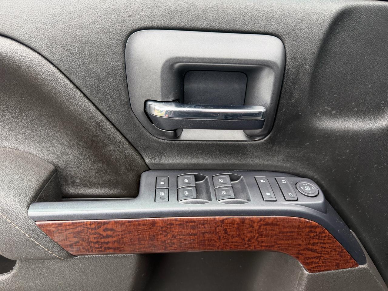 GMC Sierra 1500 4WD Crew Cab 143.5" SLE 2017